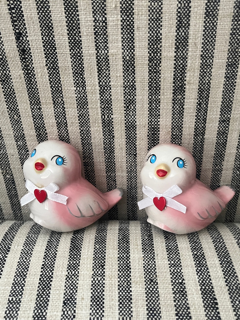 Small Pink & White porcelain birds, cute Heart Bow Accent